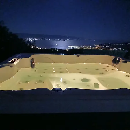 Semesterbostad Sassone, Piscine, Jacuzzi Et Vue Panoramique Sur Ajaccio