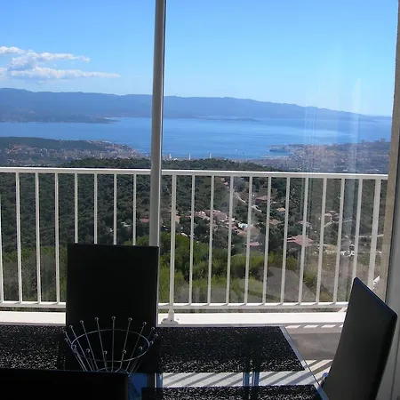 Semesterbostad Sassone, Piscine, Jacuzzi Et Vue Panoramique Sur Ajaccio Alata