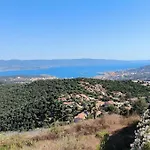 Holiday home Sassone, Piscine, Jacuzzi Et Vue Panoramique Sur Ajaccio Alata