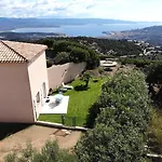 Holiday home Sassone, Piscine, Jacuzzi Et Vue Panoramique Sur Ajaccio Alata