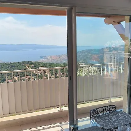 בית נופש Sassone, Piscine, Jacuzzi Et Vue Panoramique Sur Ajaccio Alata