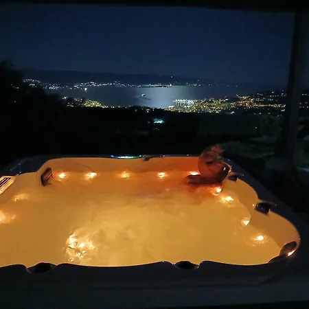 בית נופש Sassone, Piscine, Jacuzzi Et Vue Panoramique Sur Ajaccio