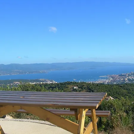 Sassone, Vue Panoramique Sur Ajaccio Et La Alata