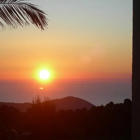 Sassone, Vue Panoramique Sur Ajaccio Et La