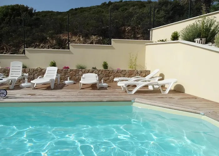 Sassone, Piscine, Jacuzzi Et Vue Panoramique Sur Ajaccio Tatil Evi Alata
