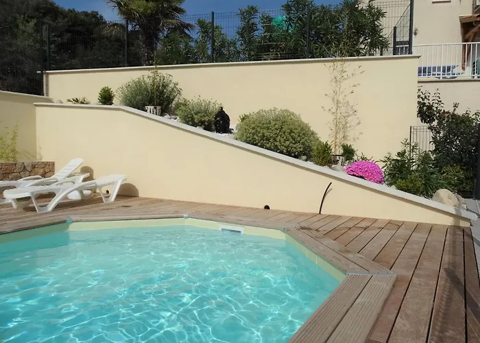 Sassone, Piscine, Jacuzzi Et Vue Panoramique Sur Ajaccio Alata