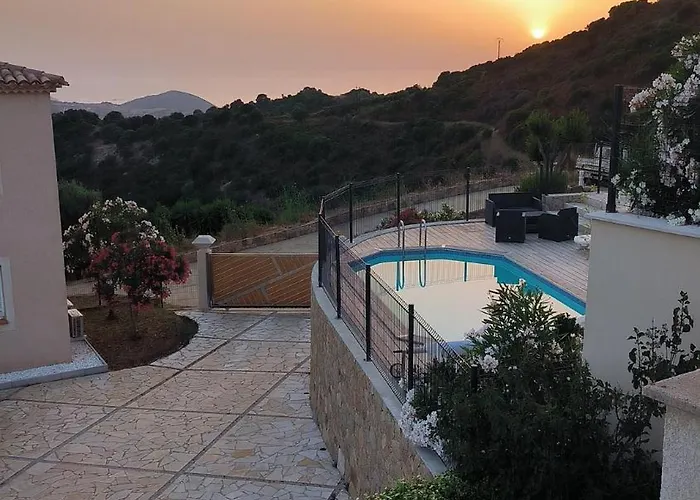 Sassone, Piscine, Jacuzzi Et Vue Panoramique Sur Ajaccio Tatil Evi *