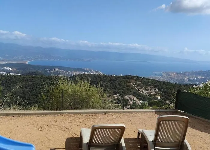 Tatil Evi Sassone, Piscine, Jacuzzi Et Vue Panoramique Sur Ajaccio *
