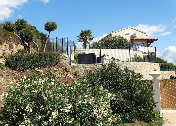 Sassone, Piscine, Jacuzzi Et Vue Panoramique Sur Ajaccio *