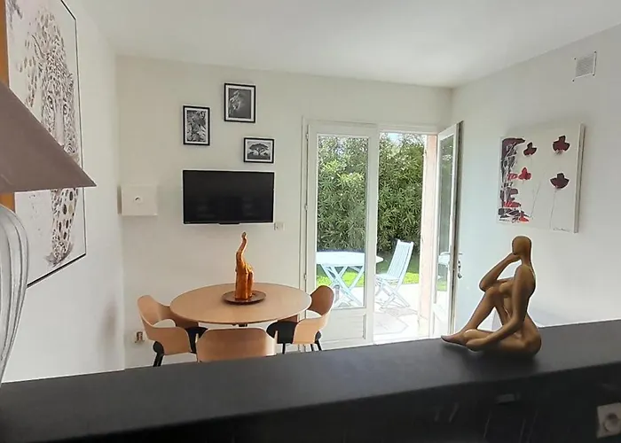 Sassone, Piscine, Jacuzzi Et Vue Panoramique Sur Ajaccio Alata