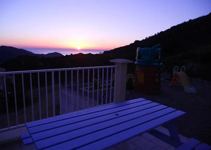 Tatil Evi Sassone, Piscine, Jacuzzi Et Vue Panoramique Sur Ajaccio *