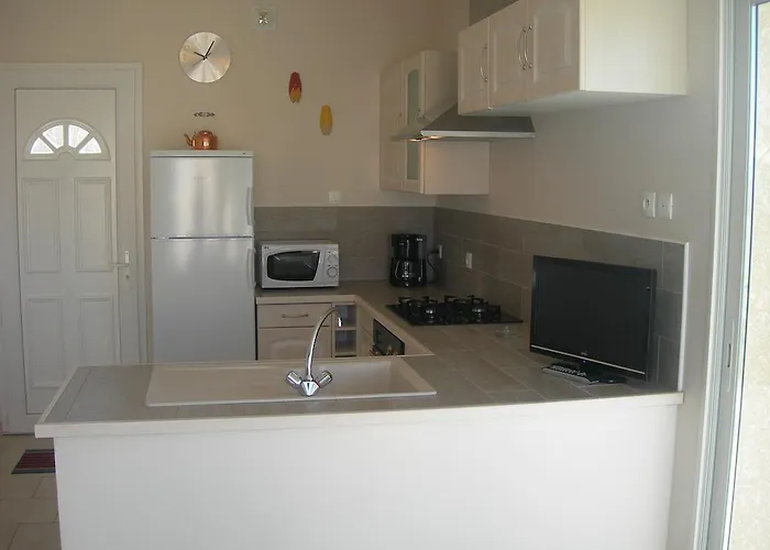 Tatil Evi Sassone, Piscine, Jacuzzi Et Vue Panoramique Sur Ajaccio *